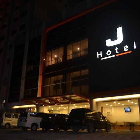 J Hotel Medan Luaran gambar