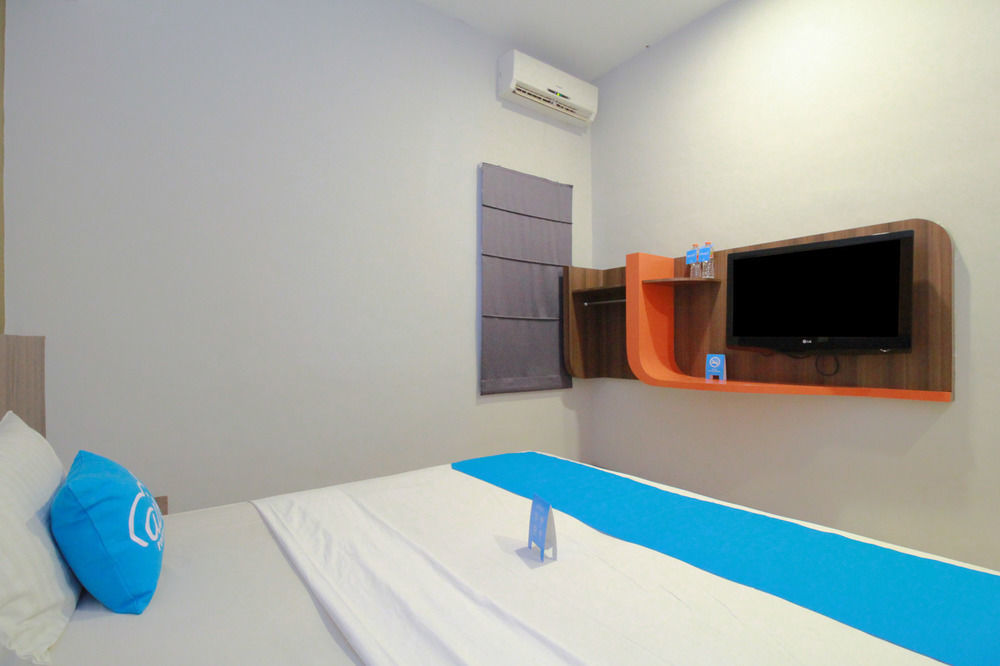 J Hotel Medan Luaran gambar