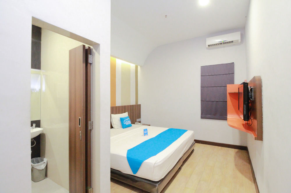 J Hotel Medan Luaran gambar