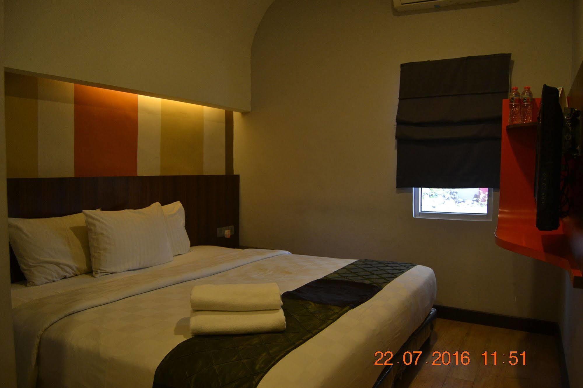 J Hotel Medan Luaran gambar